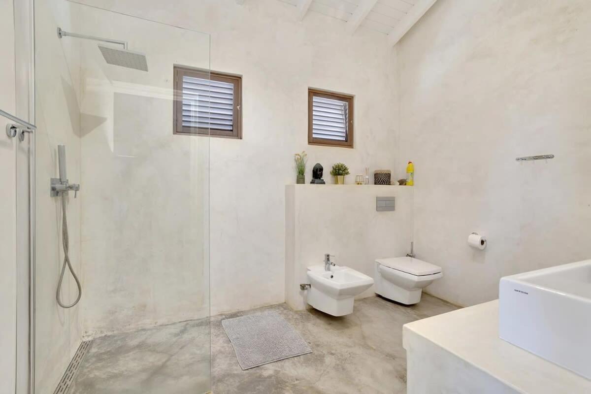 Kas Kaprikornio With Lovely Cooling Private Pool 克拉伦代克 外观 照片
